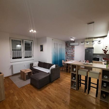 Lux Advent Apartment Subotica Extérieur photo