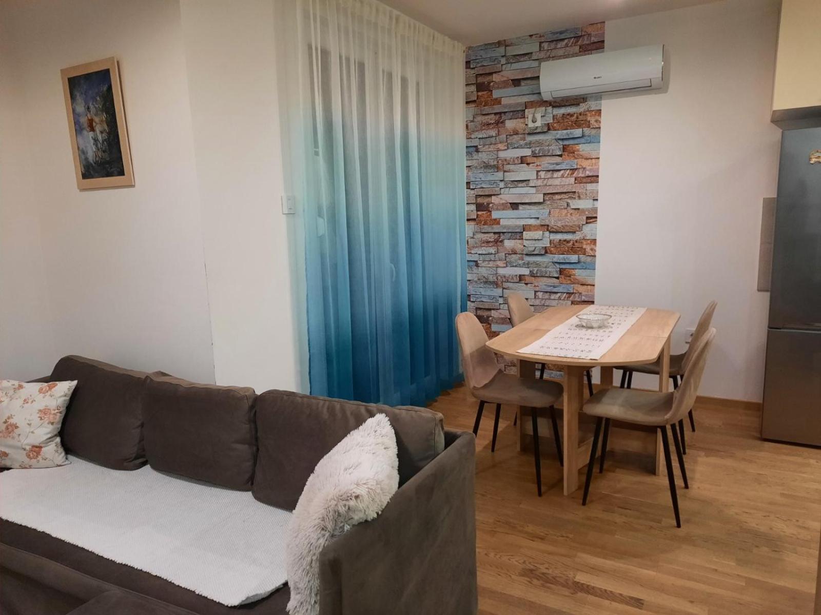 Lux Advent Apartment Subotica Extérieur photo