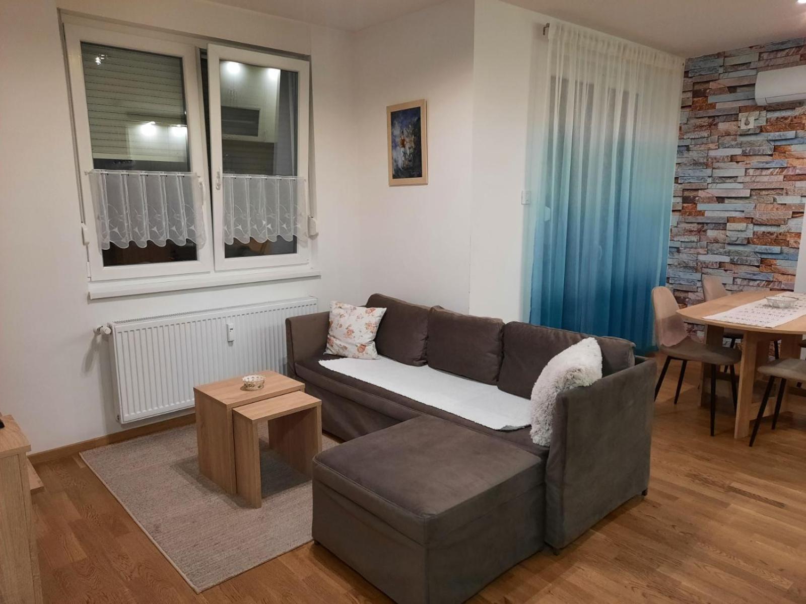 Lux Advent Apartment Subotica Extérieur photo
